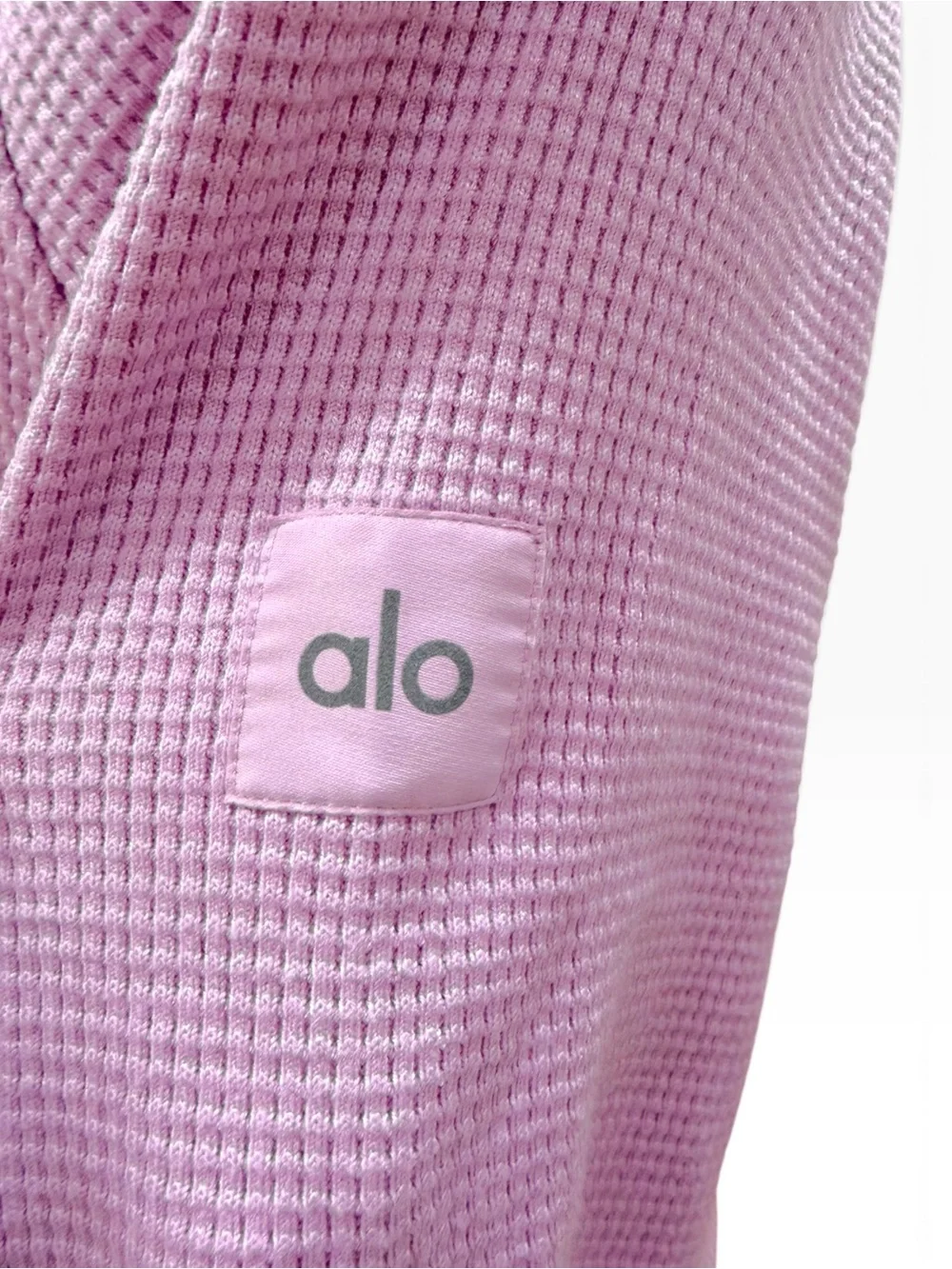 Alo Yoga Sugar Plum Waffle Weekend Escape Mock Neck Sweatshirt Small